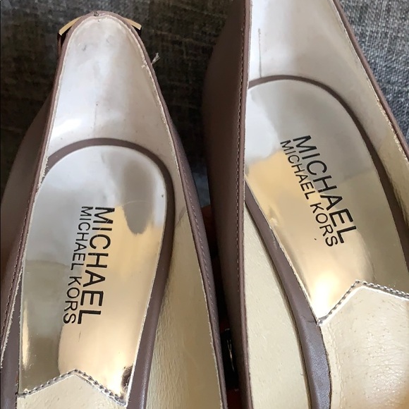 💕HAMILTON HEELS 💕 - Picture 4 of 9